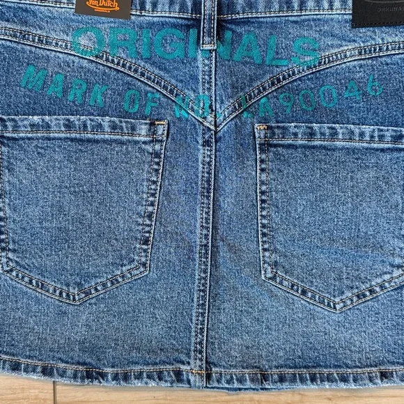 Von Dutch Y2K Low Rise Denim Micro Mini Skirt Eyeball Patch Size 30 NWT - Picture 12 of 16